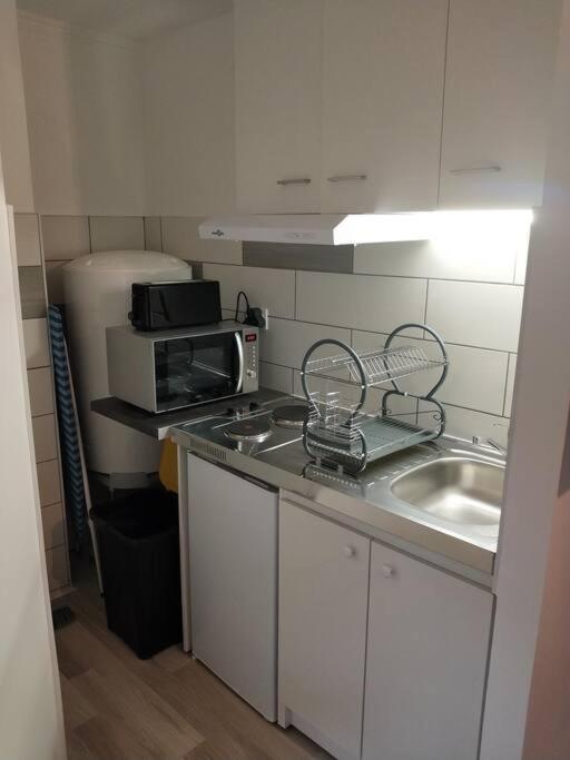 Mega Jeanne D'Arc Billard Baby Foot Logements Insolites Nancy Exterior photo